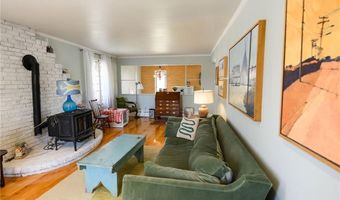 21 Carpenter Ave, Barrington, RI 02806