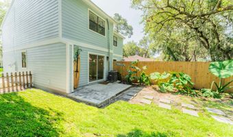 798 MAIN St, Atlantic Beach, FL 32233