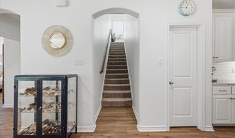 214 Parkview Dr, Aledo, TX 76008