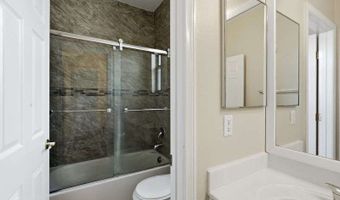 10464 Calico Pines Ave, Las Vegas, NV 89135