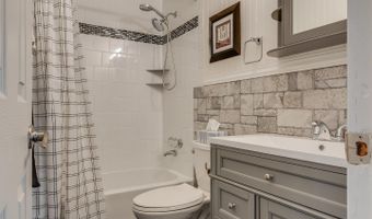 18212 Cleveland Rd, Abingdon, VA 24211