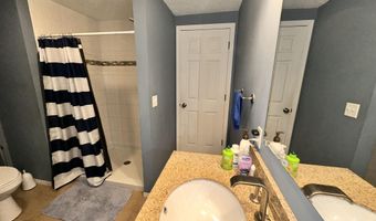 1206 3rd Ave, Alton, IA 51003