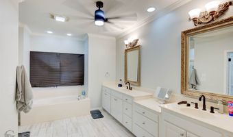 111 Oak Leaf Trl, Benton, LA 71006