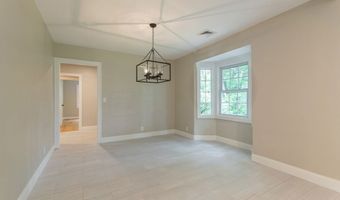 575 North St, Agawam, MA 01030