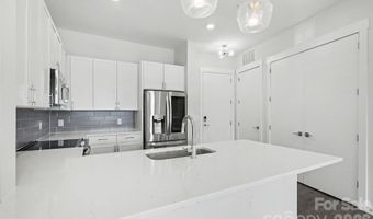 3630 N Davidson St, Charlotte, NC 28205