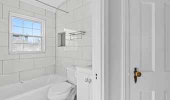 2100 27TH St S, Arlington, VA 22206