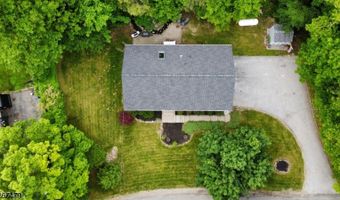 37 Evergreen Rd, Alloway, NJ 07461