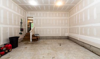22 Nautilus Dr, Barnegat, NJ 08005