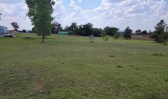 612 Madison St, Bessie, OK 73622