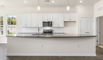 349 Maddox Dr, Aberdeen, NC 28315