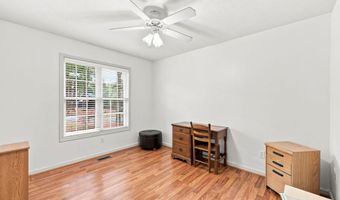 612 Seymour St, Aberdeen, NC 28315