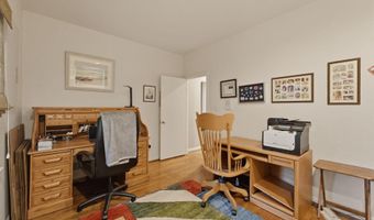 8004 SPLIT OAK Dr, Bethesda, MD 20817