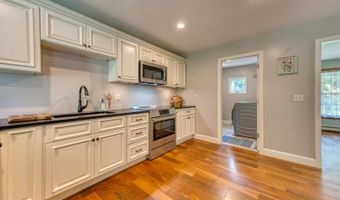 287 S Bear Hill Rd, Chaplin, CT 06235