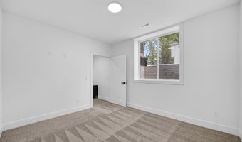 1403 19th St SE, Altoona, IA 50009