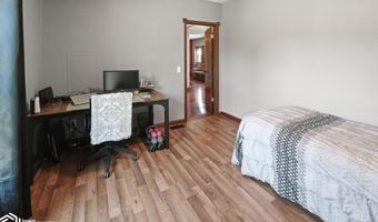 214 6Th Ave E, Albia, IA 52531