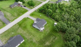 51 Knoll Crest Dr, Bangor, ME 04401