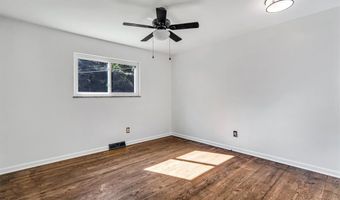 321 Fairview Ct, Ballwin, MO 63021