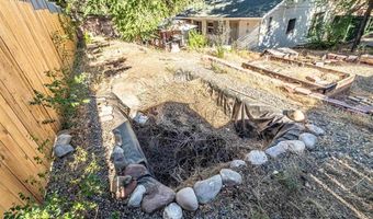612 Lovers Ln, Aztec, NM 87410