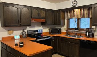7037 Coon Rock Rd, Arena, WI 53503
