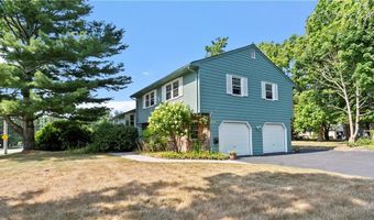 5 Fishing Cove Rd, North Kingstown, RI 02852
