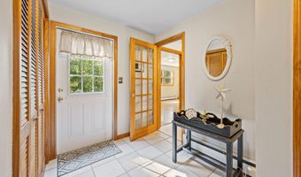7 Stephens Ct, Clinton, CT 06413