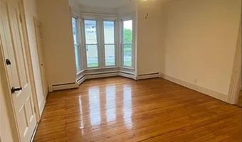 37 Lincoln Ave, Bristol, RI 02809