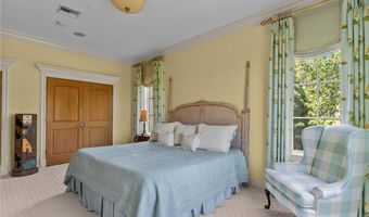 5 Decatur Ave, Jamestown, RI 02835