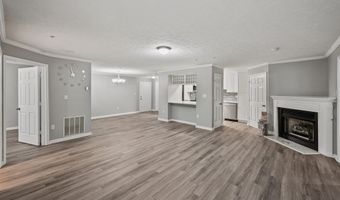 3704 EXCALIBUR Ct 104, Bowie, MD 20716