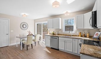 205 Villager Rd, Chester, NH 03036