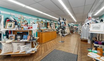 19 Cottage St, Bar Harbor, ME 04609