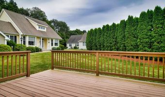 12 Braeburn Ln 12, Ashland, MA 01721
