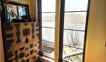 17 Jamaica Way, North Kingstown, RI 02852