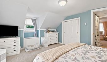 142 Mowry Ave, Cumberland, RI 02864