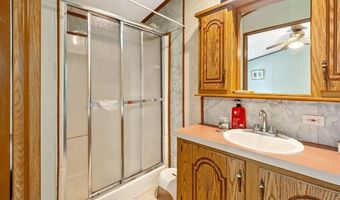 37 Wheeler Dr, Alburgh, VT 05440