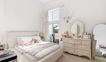 208 S Pacific St, Oceanside, CA 92054