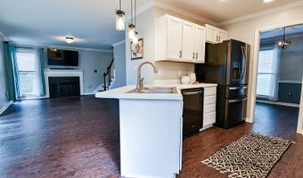 116 Laurel Springs Dr, Athens, GA 30606