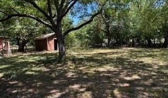 200 Morris Dr, Sulphur Springs, TX 75482