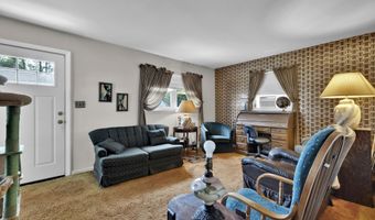 207 New York Ave, Bergenfield, NJ 07621