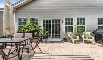 25 Twilight Dr, Barnegat, NJ 08005