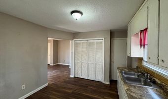 1832 Burgess St, Asheboro, NC 27203