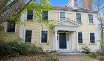 197 Rumstick Rd, Barrington, RI 02806