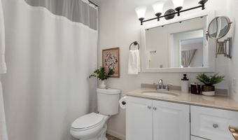 92-1284 Kikaha St 64, Kapolei, HI 96707