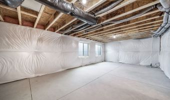 22242 E 38th Pl, Aurora, CO 80019