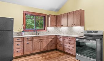 56190 BULLARDS FERRY Rd, Bandon, OR 97411