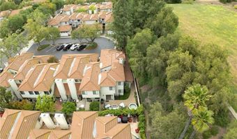 29729 Strawberry Hill Dr, Agoura Hills, CA 91301