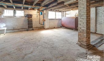 127 Pennsylvania Ave, Asheville, NC 28806