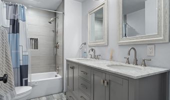 15 Blueberry Ln, Burlington, CT 06013