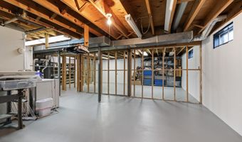 111 Hurstland Dr, Bardstown, KY 40004