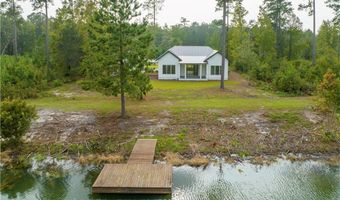 572 Salt Creek Way E, Brunswick, GA 31523