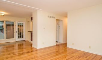 924 N Maple Rd, Ann Arbor, MI 48103